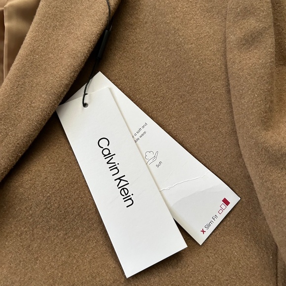 NWT Men’s Coat Calvin Klein (makes a great gift!) - Picture 4 of 8
